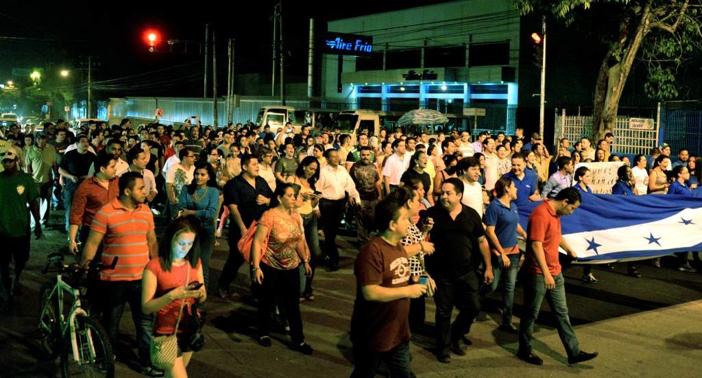 Por una salida socialista a la crisis del Banco Continental