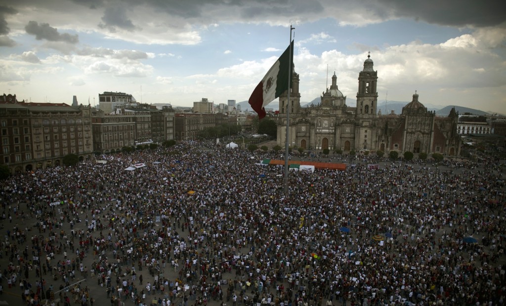 Enfrentemos unidos el hambre, el saqueo y la represión