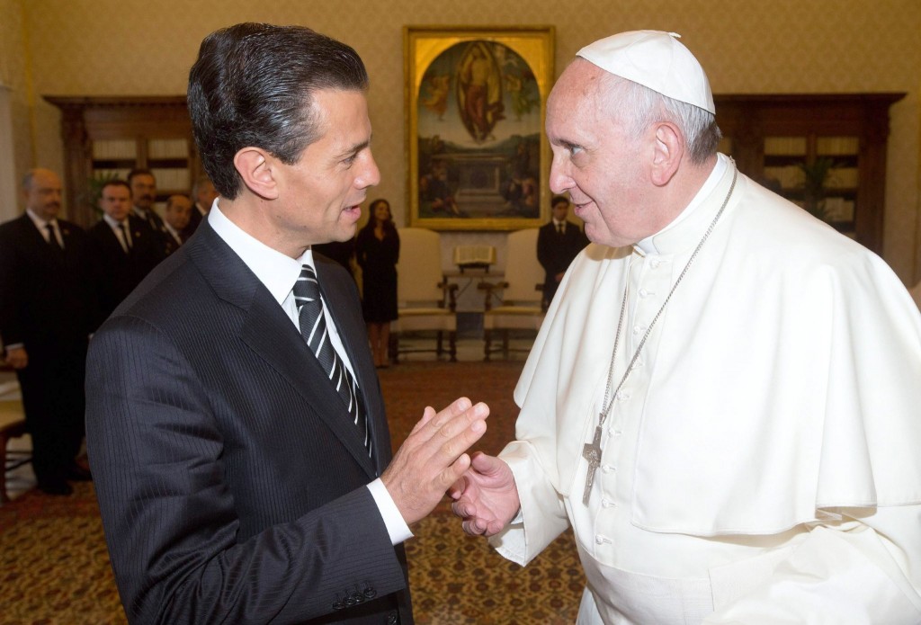 ¿Visita Pastoral o sacarle las castañas del fuego a Peña Nieto?