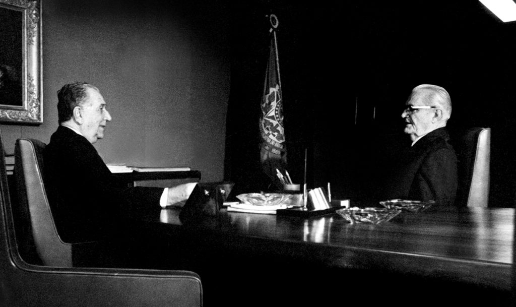 El imperialismo enseña la tortura para conseguir sus objetivos