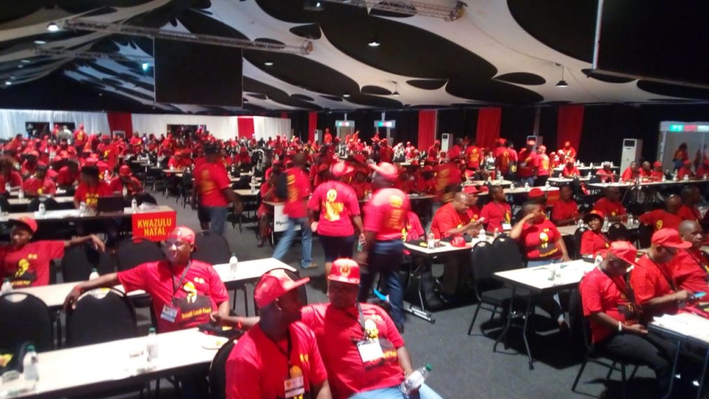 Sudáfrica: Trabajadores lanzan su partido