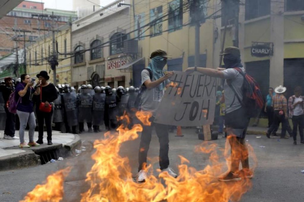 Honduras: Unidad y movilización para luchar por la salud y la educación pública