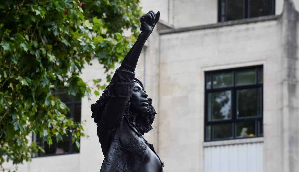 Los negreros ingleses y el “duelo de estatuas” en Bristol
