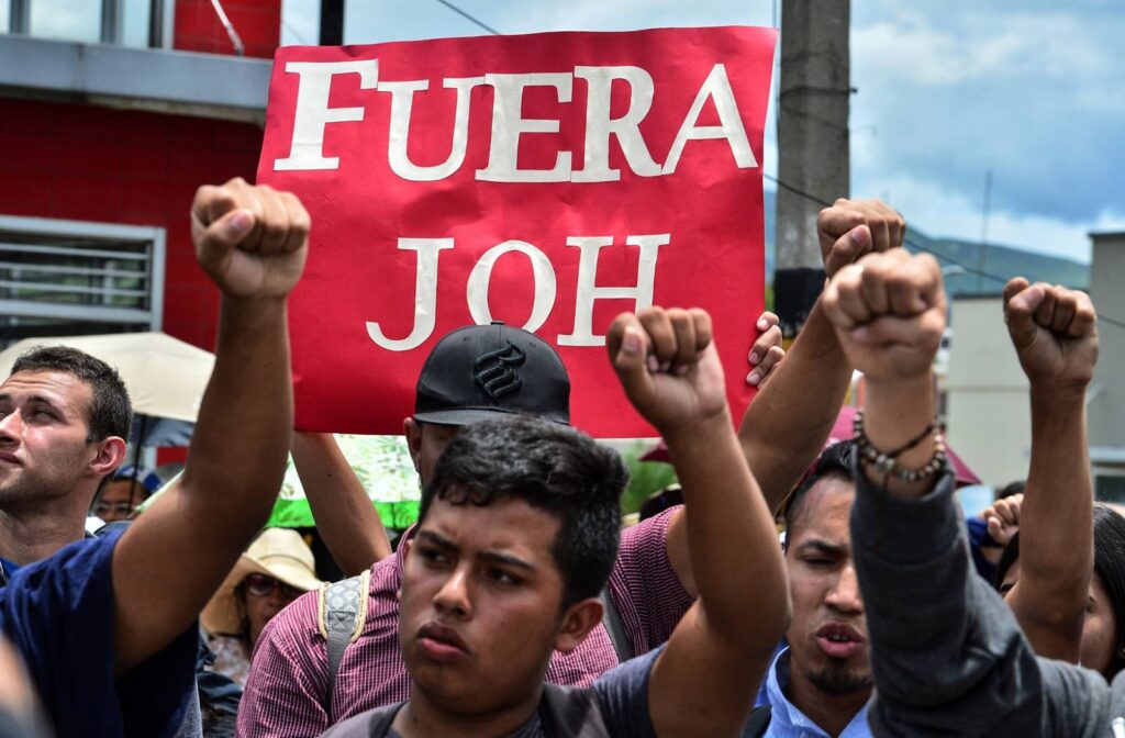 Honduras | Unidad en las calles para sacar a JOH
