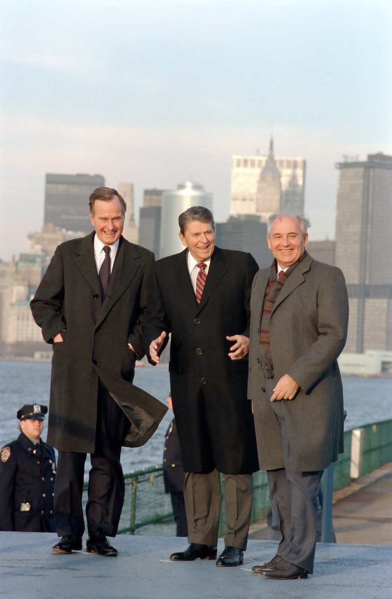 Gorbachov, Bush Reagan