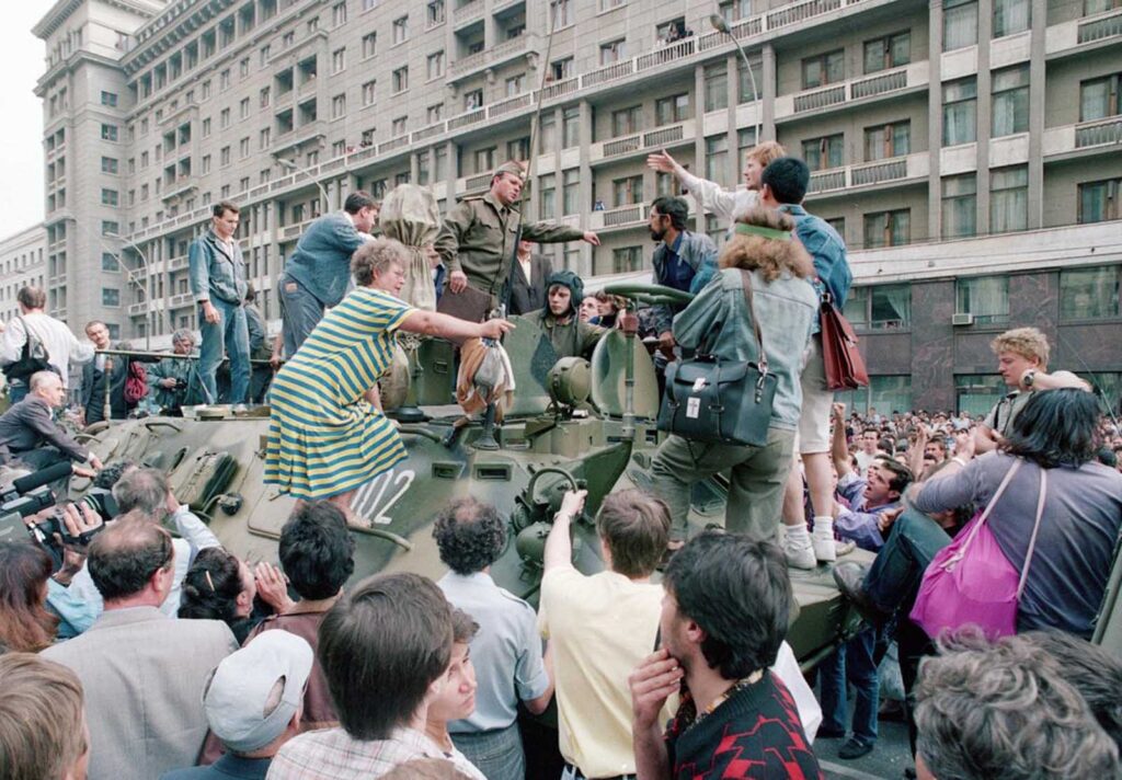 Las revoluciones del Este y su lugar en la historia