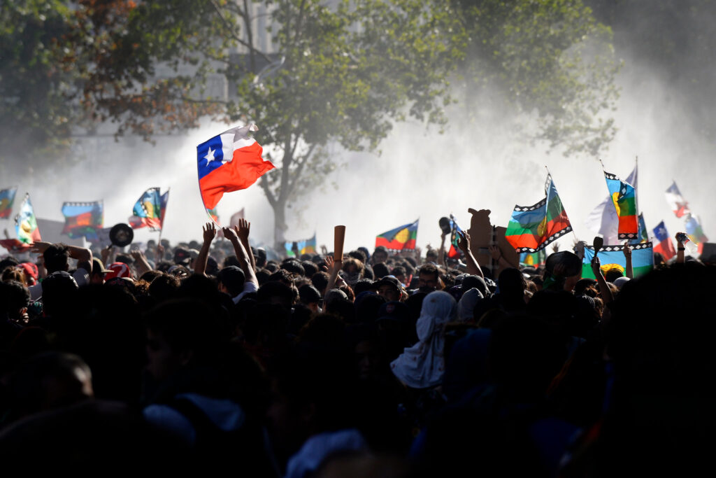 Chile | La juventud sale a la calle, la represión continúa y Boric calla