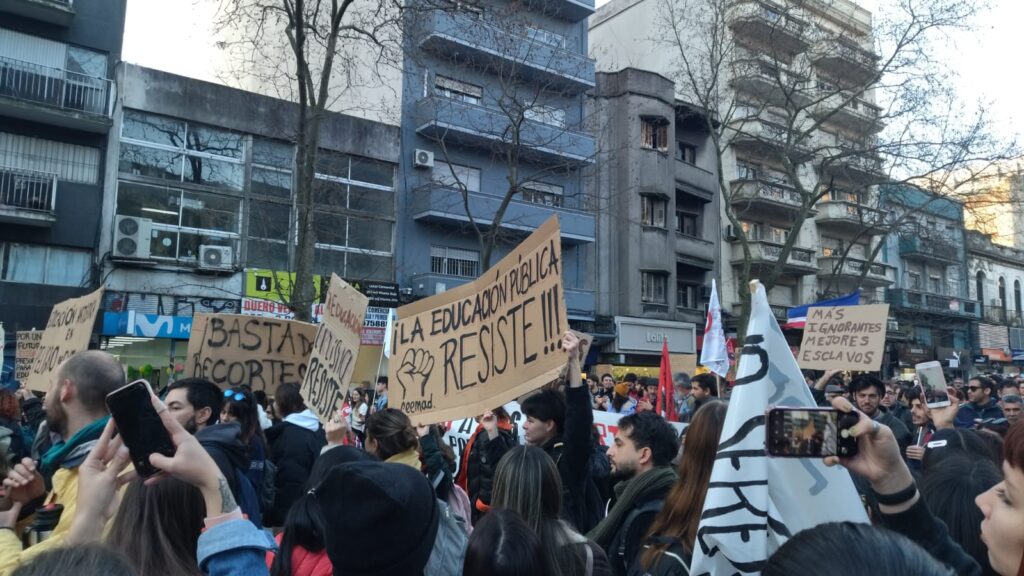 Uruguay | Lucha estudiantil por la educación pública