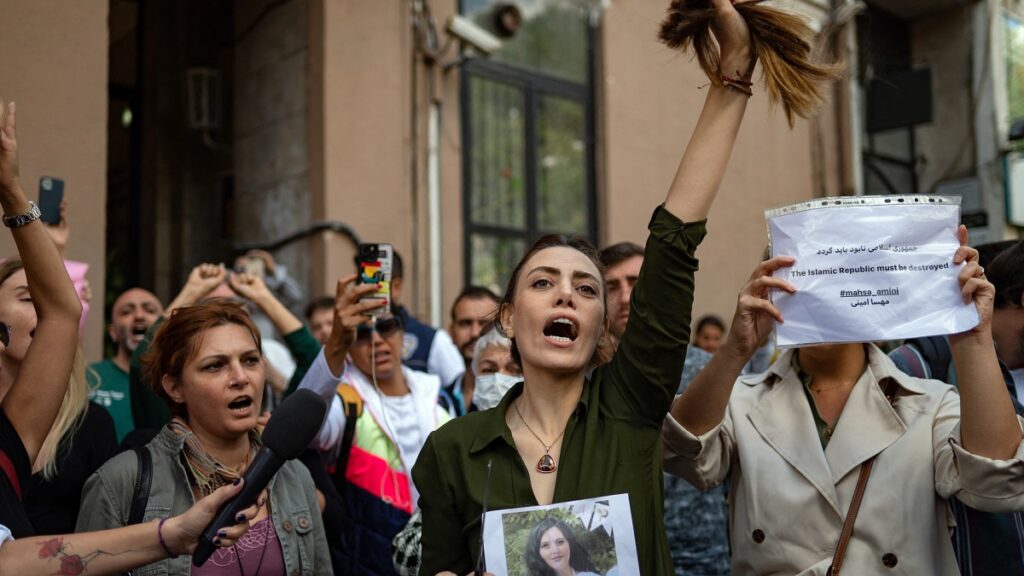 25N: Para poner fin a la violencia y la opresión, seguir el ejemplo de resistencia y lucha de las iraníes, ucranianas y sudanesas