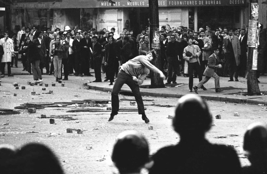 ¡Una vez más París resucita! Mayo del sesenta y ocho: la revolución hace temblar al capitalismo