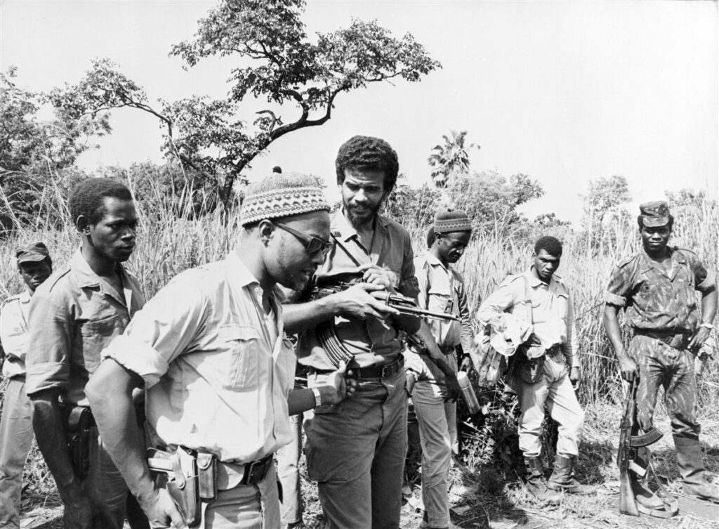 Abril Negro – El PREC en África