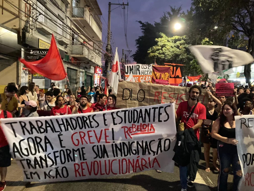 Brasil | Huelga de los estudiantes arranca conquistas de la Rectoría