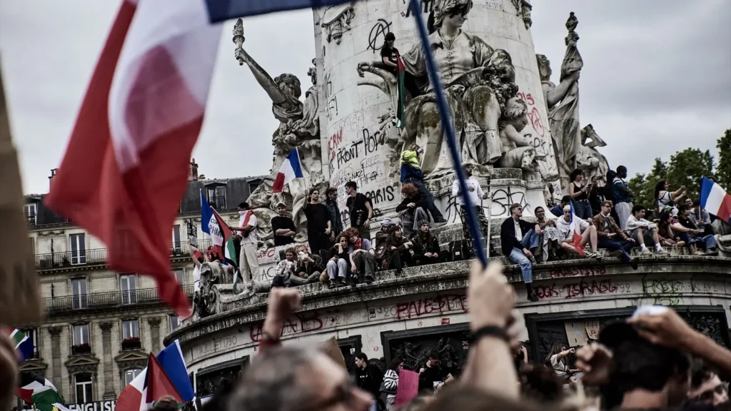 Francia: Una secuencia electoral tensa y agitada