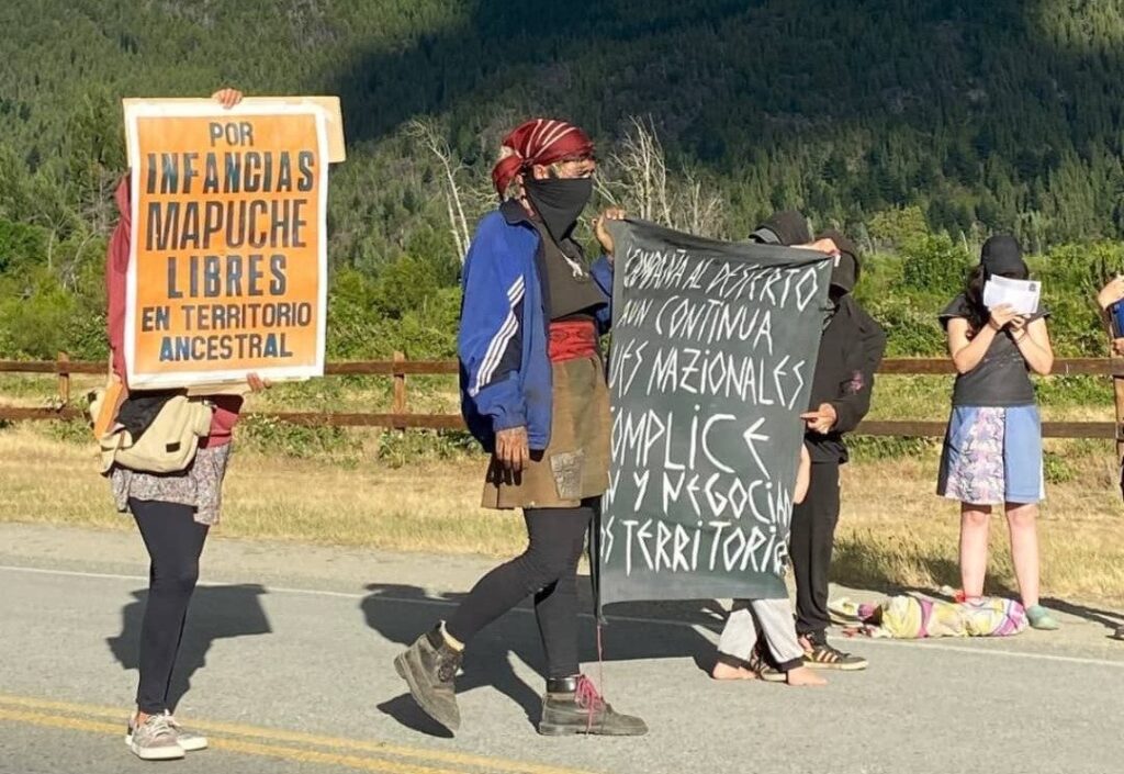 Solidaridad con la comunidad mapuche Lof Pailako
