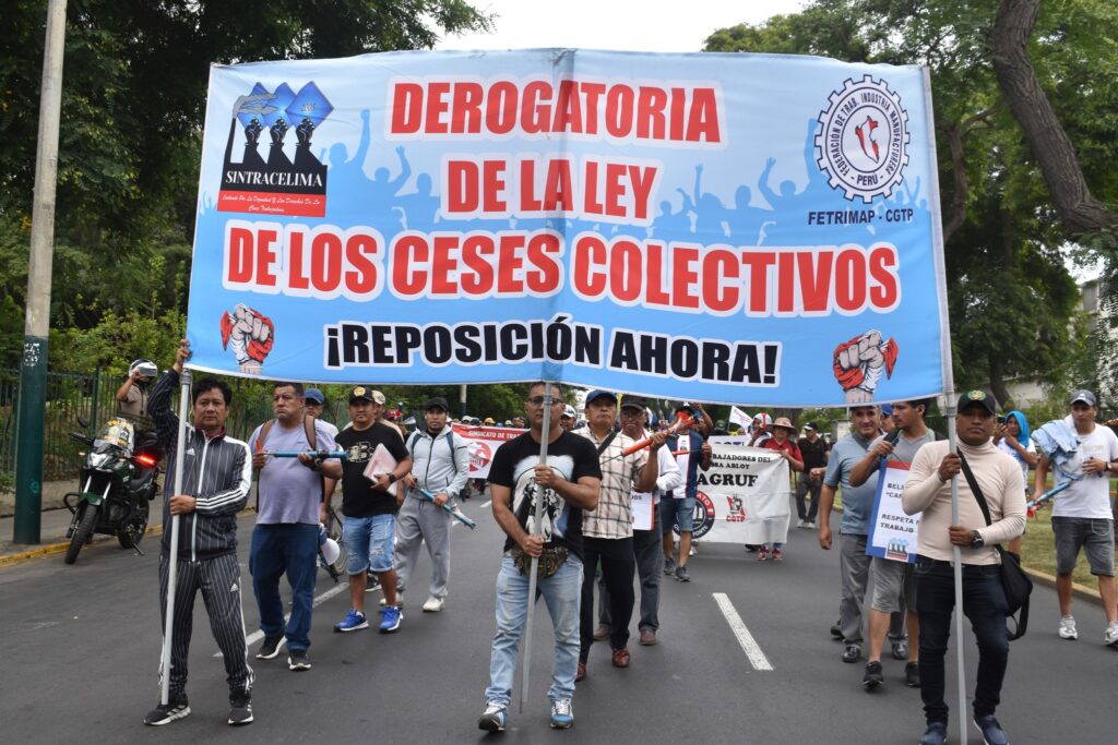 Enfrentando los despidos masivos