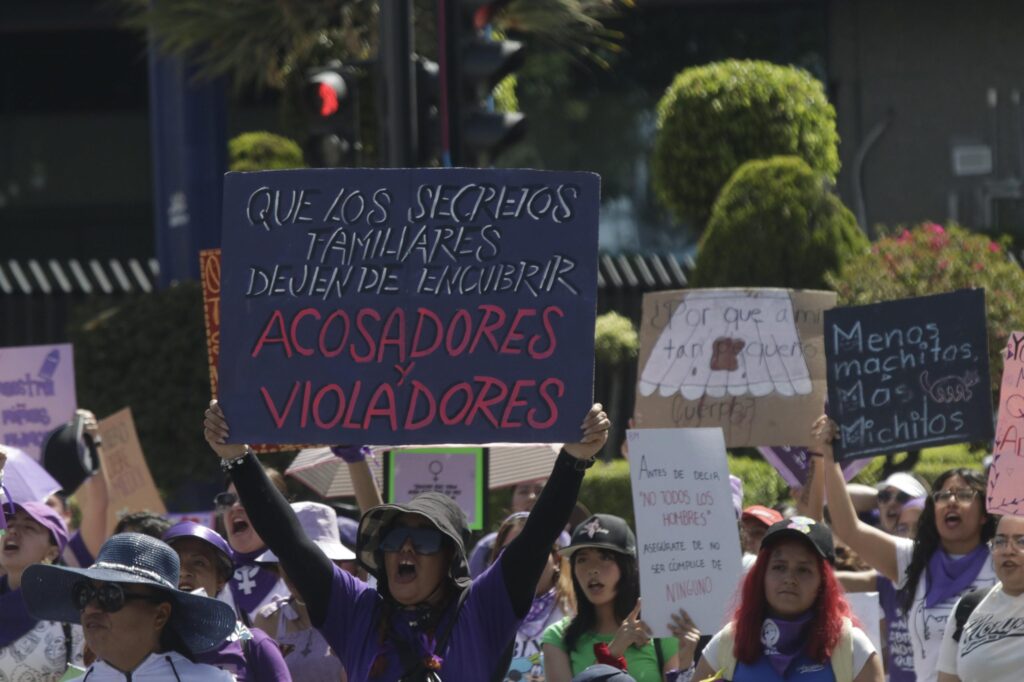 8M: En todo el mundo, las mujeres salimos por nuestras vidas, nuestros derechos y contra el avance de la extrema derecha