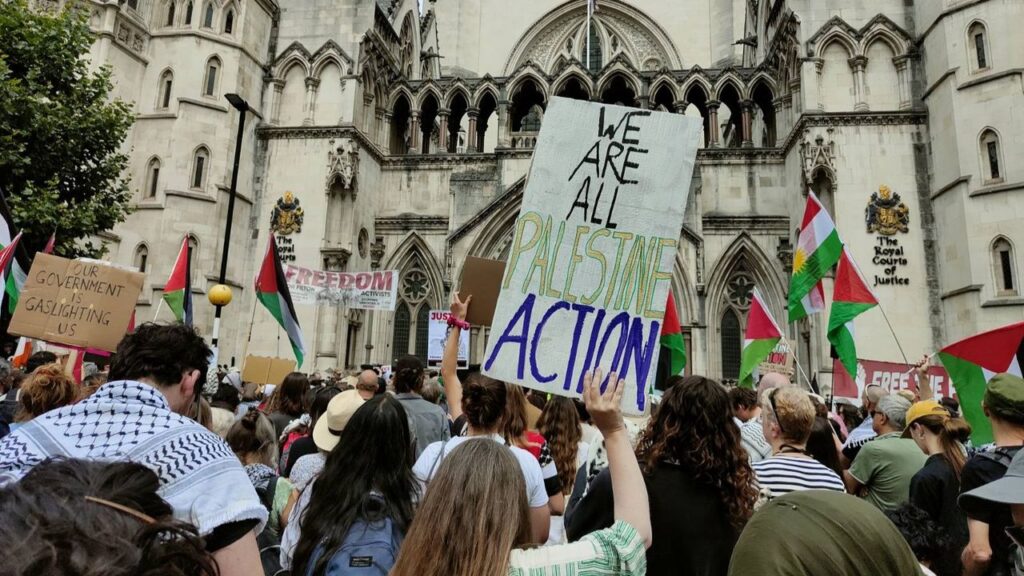 Parlamento británico prohíbe a Palestine Action
