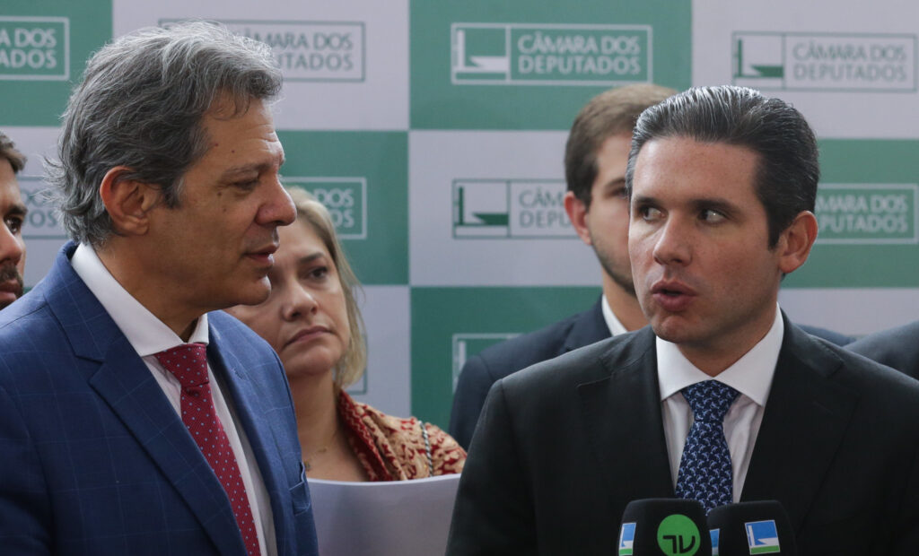 ¡El Congreso Nacional es, sin duda, enemigo del pueblo! ¿Pero quiénes son sus amigos?