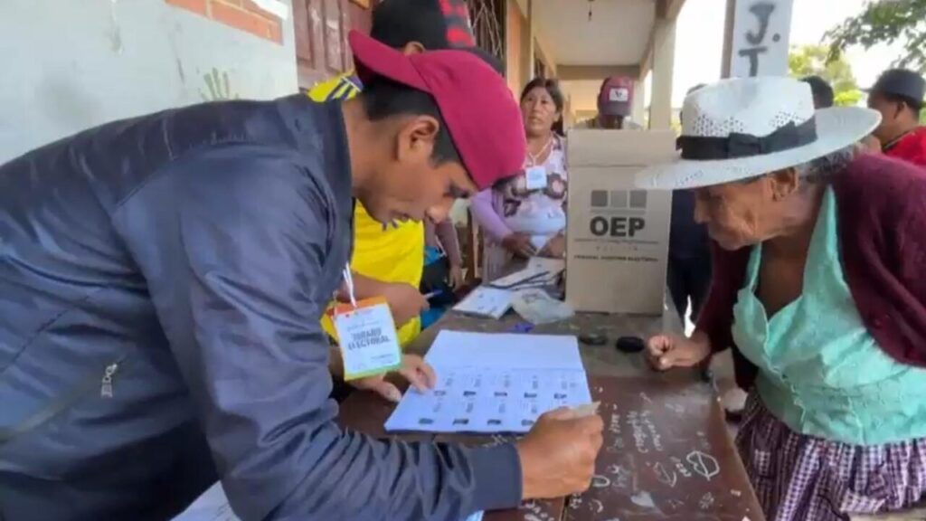 Derrota electoral del MAS: Una revolución que se frena inevitablemente trae de vuelta a la derecha