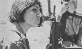 Entre armas e poesias, a luta das mulheres palestinas