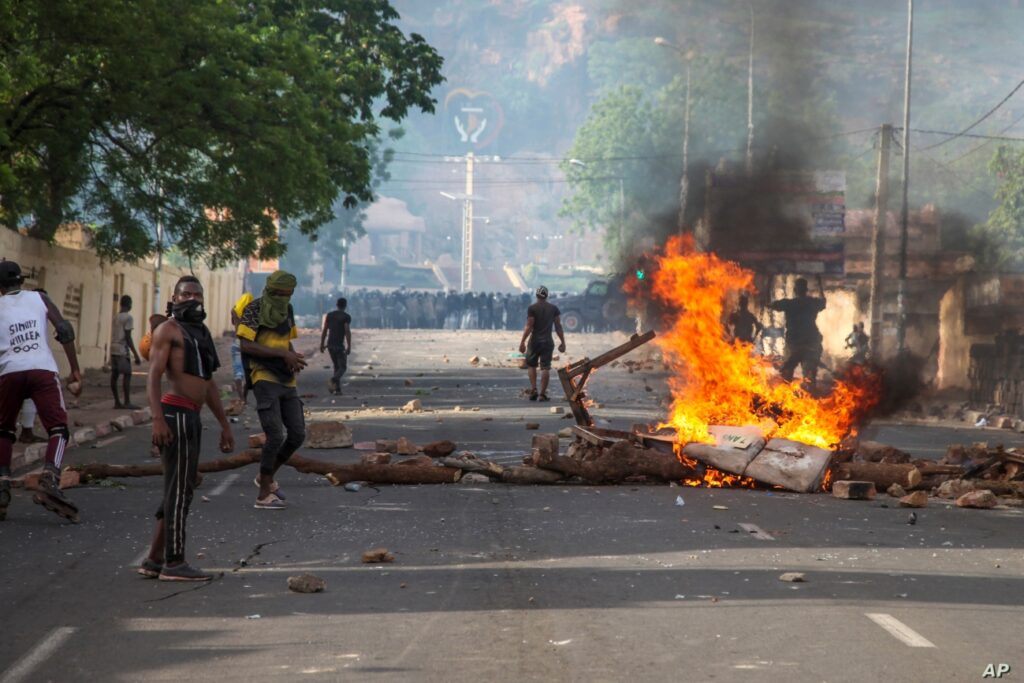 Mali|  Golpe de Estado Pró imperialista. Fora já as tropas francesas do Mali!