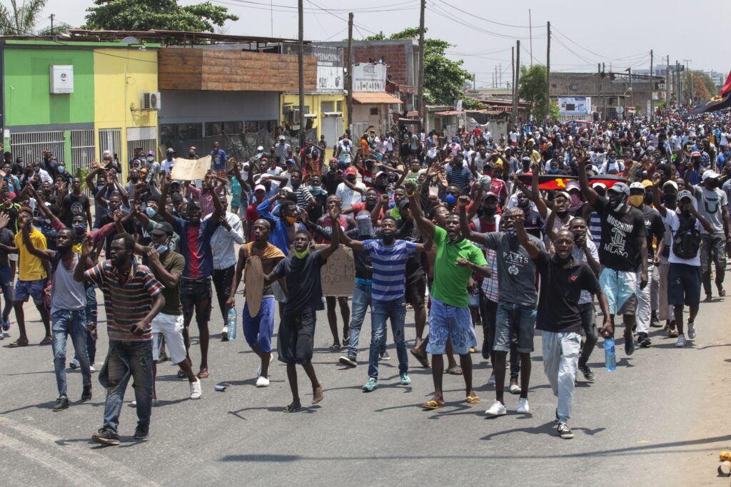 Angola | Trabalhadores mostram o caminho: greve geral