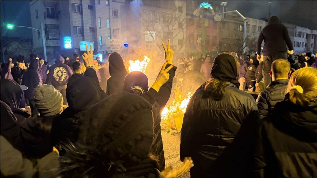 Viva os trabalhadores do Irã! Avante com a revolução iraniana!