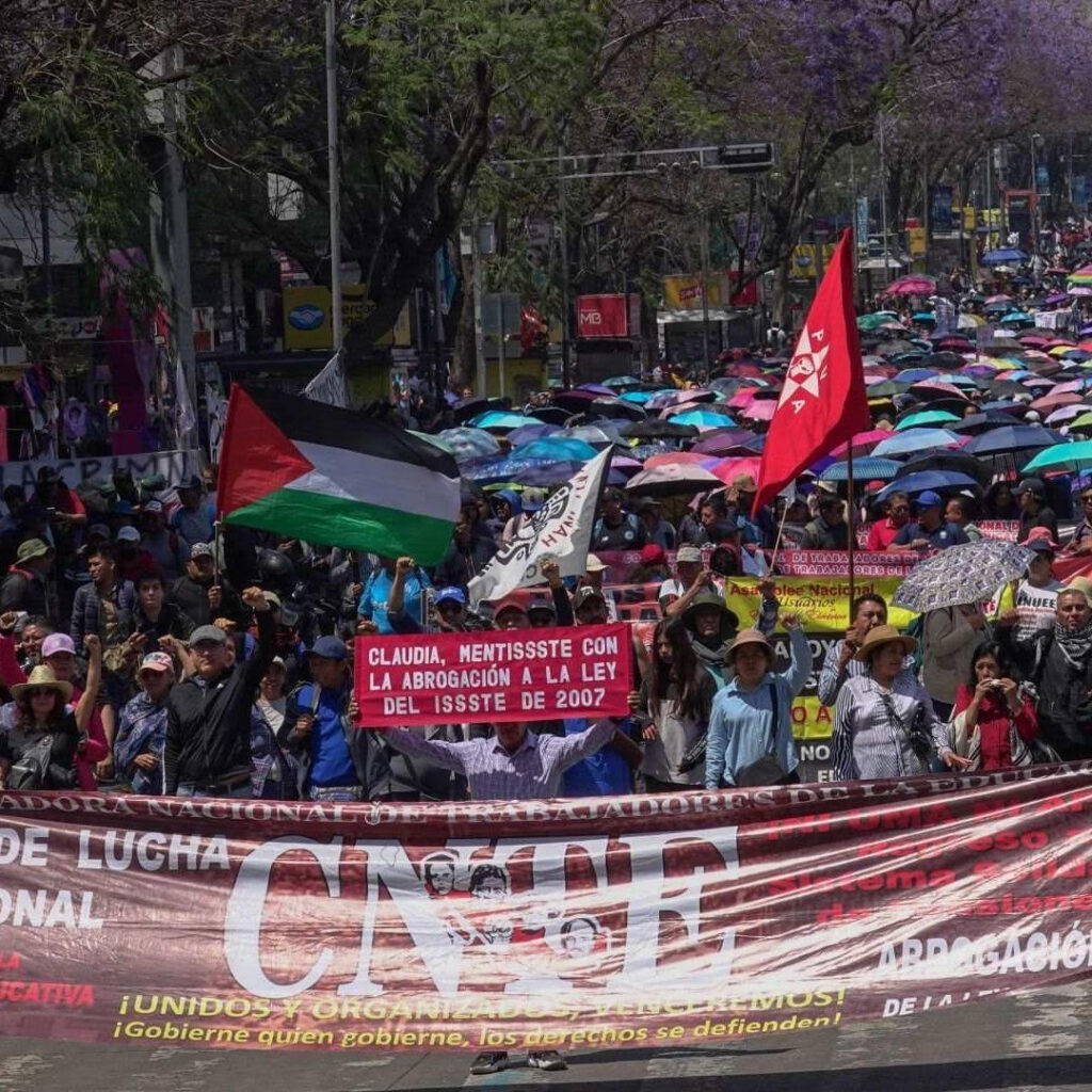 A CNTE luta por todos os trabalhadores.                                            Voltar ao sistema solidário de aposentadoria contra as AFORES agiotas