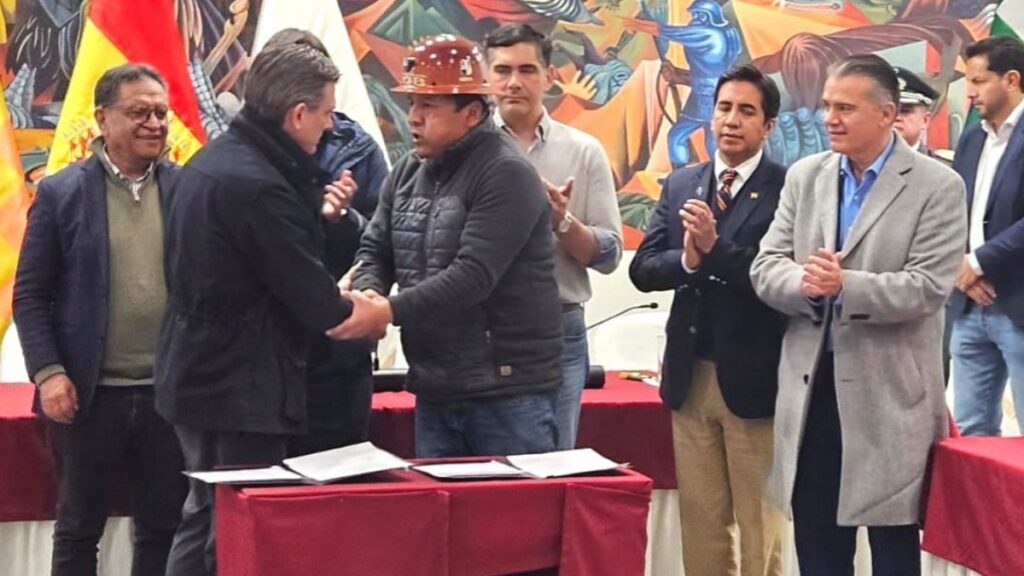 Bolívia: A direção da COB negocia, trai o movimento e o governo declara estado de exceção