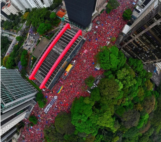 As mobilizações derrotaram Flávio Bolsonaro, agora é preparar as lutas contra o ajuste fiscal do governo Lula